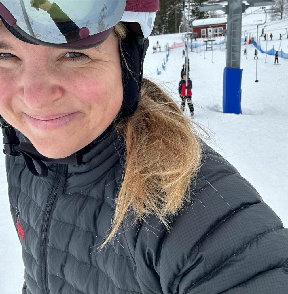 anja parson skiing