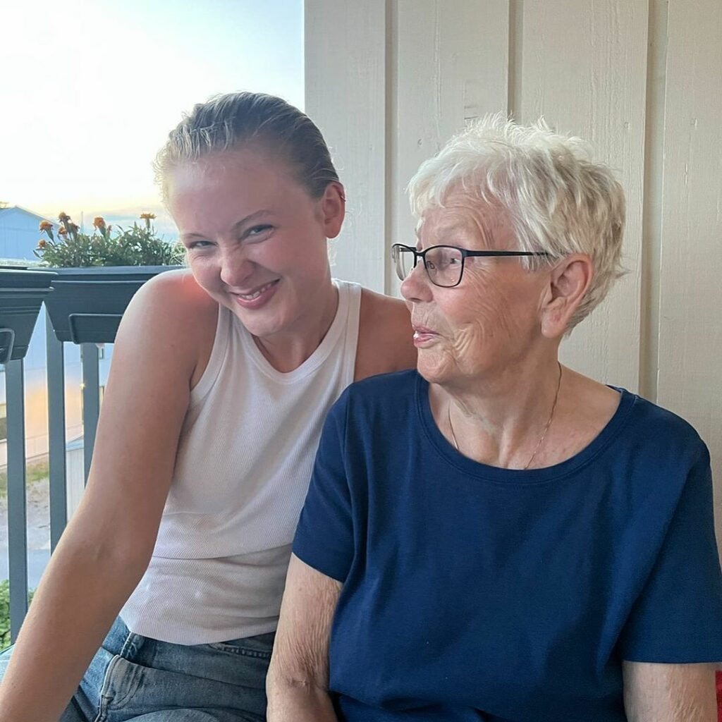 Zara Larsson with her grandma