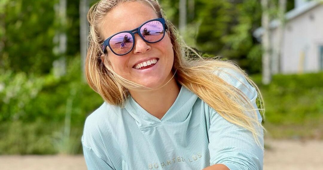 Anja Parson on the beach